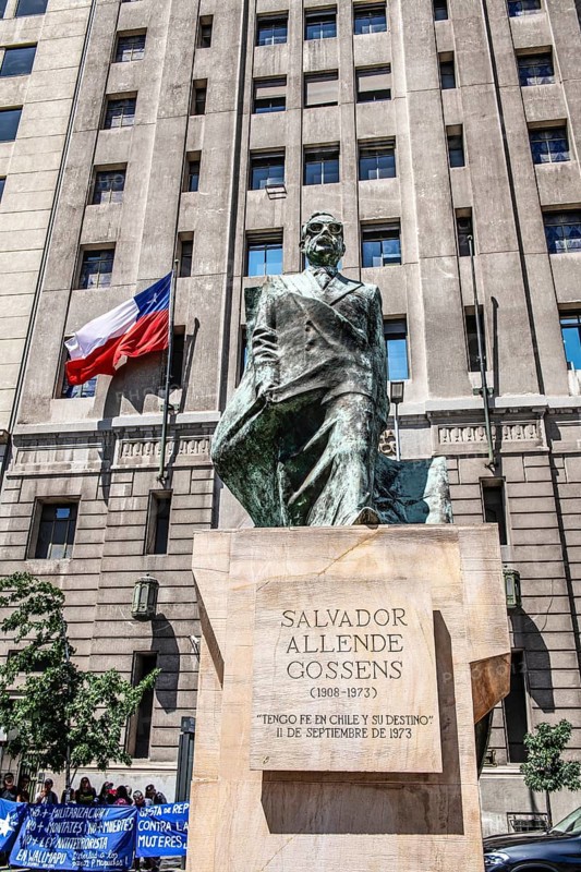 Monument to Salvador Allende Gossens in front of the Ministry of Justice, Santiago de Chile, Chile, South America