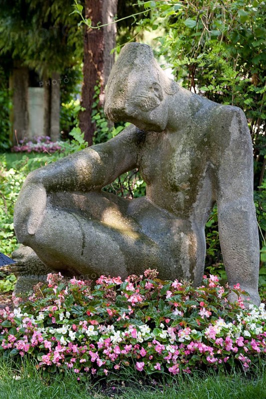 Tomb of Edmund Eysler. 1874 - 1949. composer