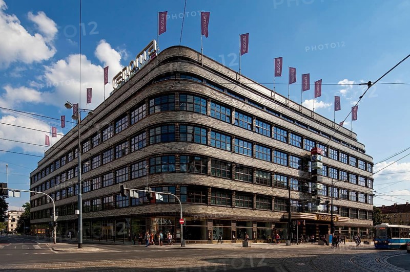 Built in 1928-30 by Hermann Dernburg today RENOMA, view from north-west