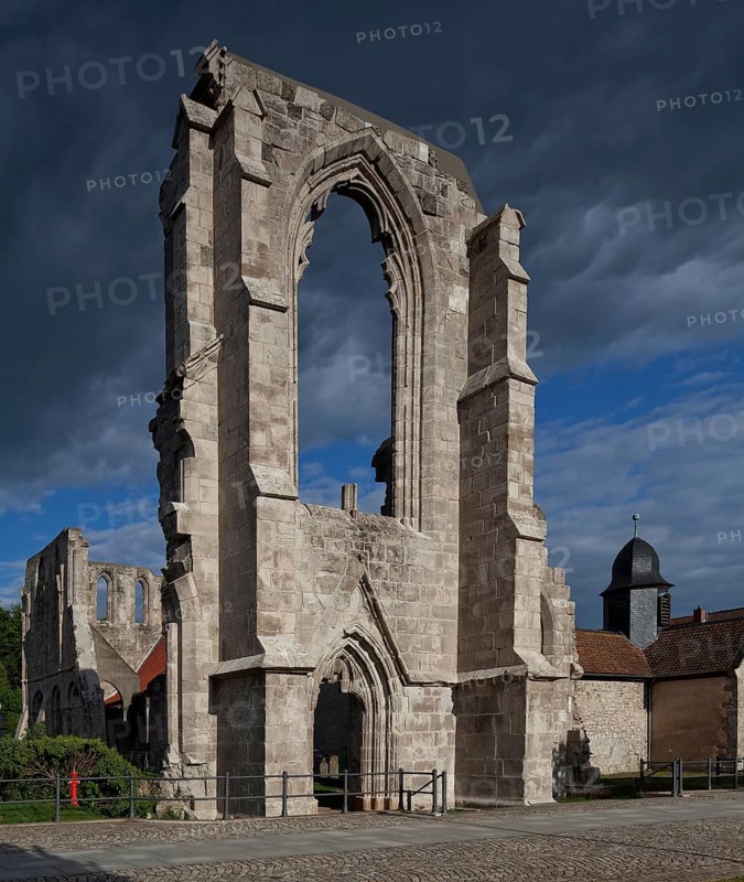 Walkenried Ruin of the monastery church West wall with portal and large window on the right Bell ridge turret above the western cloister wing, St., Sankt, Saint
