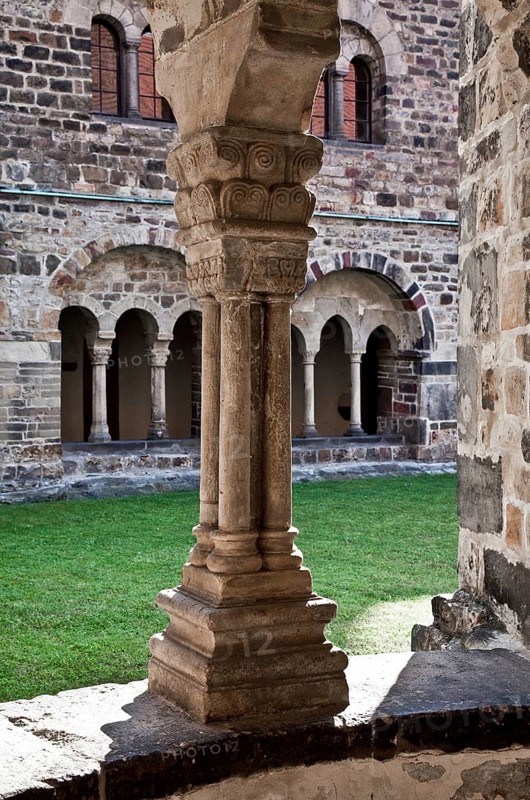 Magdeburg Monastery of Our Lady South window of the well house built in the 12th century View from inside Bundle column on Attic base, St., Sankt, Saint