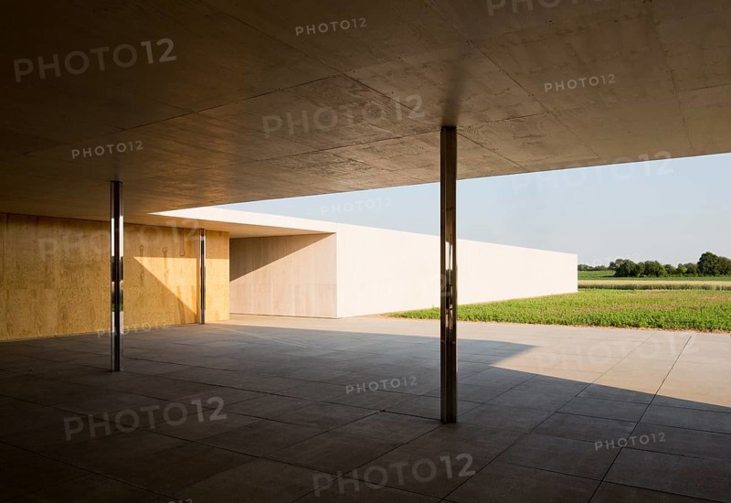 Never realised golf clubhouse by Ludwig Mies van der Rohe from 1930 was erected as a walk-in model on Krefeld's Egelsberg in 2013