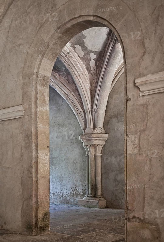 Fontenay former Cistercian monastery auditorium. View from the auditorium into the passageway between the cloister and the monastery garden, St., Sankt, Saint