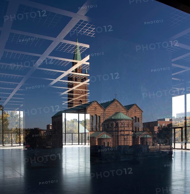 1965-68 by Mies van der Rohe, view into the main hall with reflection of the Matthäikirche and view of the Tiergarten district, St., Sankt, Saint