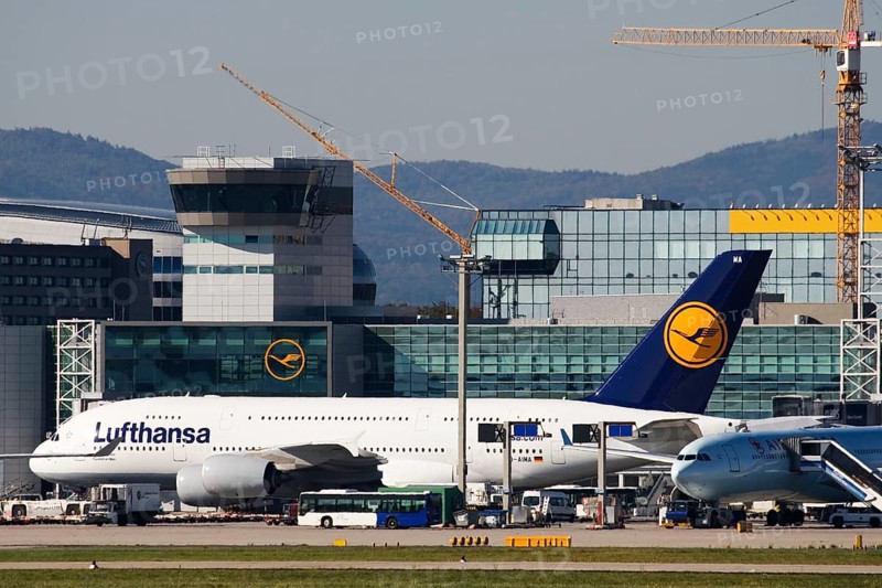 Airbus A 380 at Frankfurt International Airport, Frankfurt Airport