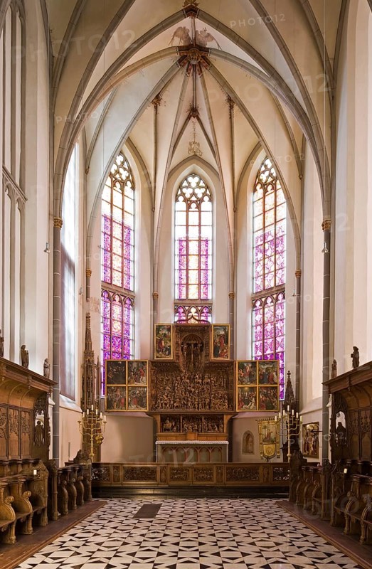 Choir with high altar and choir stalls, St., Sankt, Saint