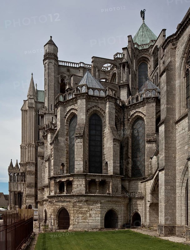 1195-1260 Main building period, choir chapels on the south side, south transept at the back left, high choir on the right, chapel of St-Piat on the far right 14th century, St., Sankt, Saint