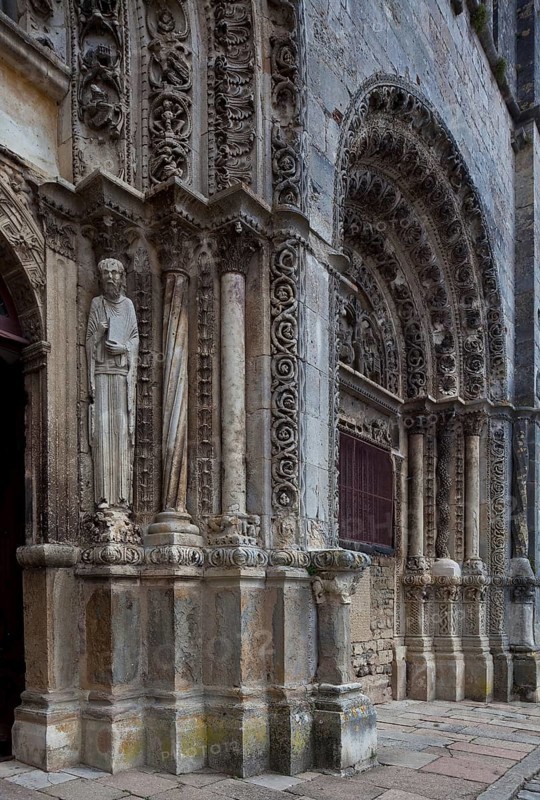 Consecrated in 1106, south west portal and right jamb of the centre west portal, around 1150, St., Sankt, Saint
