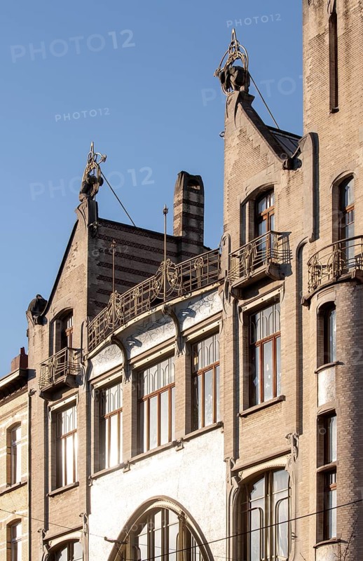 Antwerp, Art Nouveau houses, Maison du Peuple - Help U Zelve cooperative, built in 1901 by Émile Van Averbeke and Jan van Asperen, gable details
