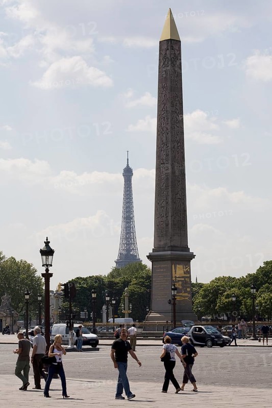 Obelisk, behind it the Tour Eiffel, Eiffel Tower