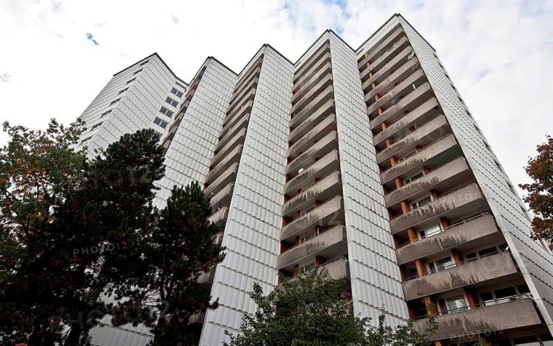 Large social housing estate, built 1962-75, designed by Walter Gropius, high-rise residential building, façade detail