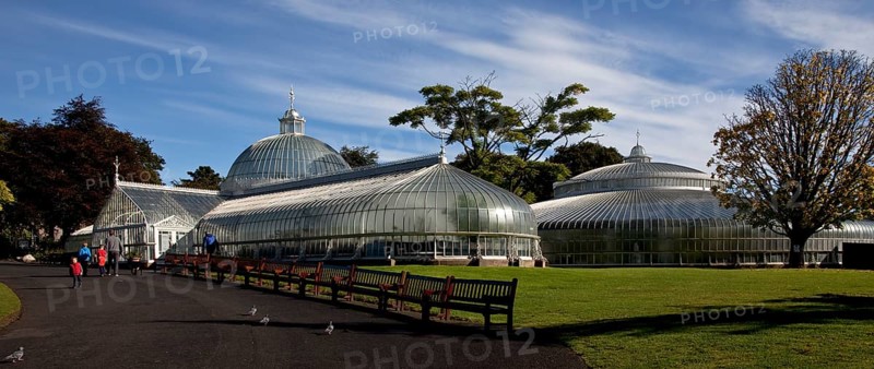 Glasgow Botanic Garden, KIBBLE PALACE greenhouse ensemble built on Loch Long in 1863 and moved to Glasgow in 1873