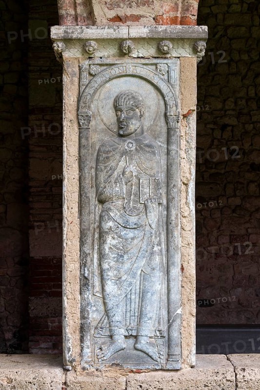 Moissac, Saint-Pierre Abbey, cloister, marble relief