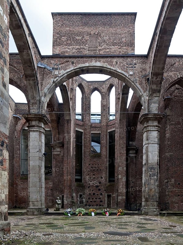 View into the nave, St., Saint, Saint