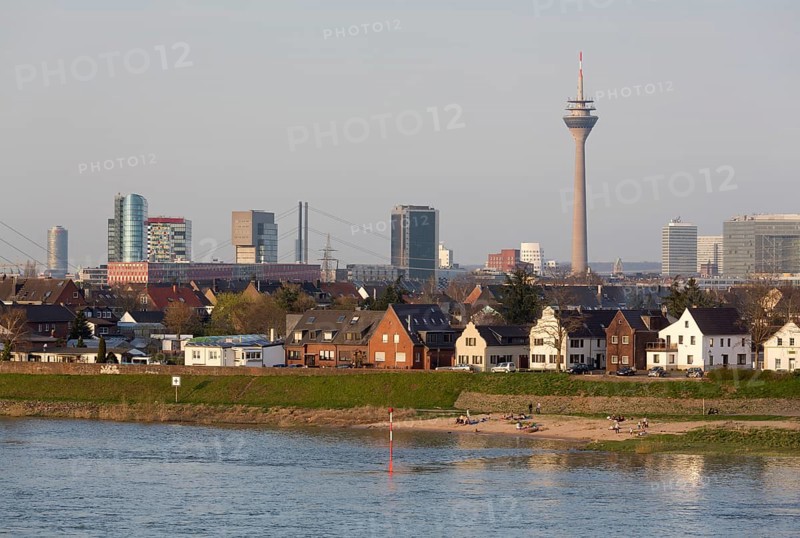 Düsseldorf, view of the city centre and the Hamm district from the Südbrücke bridge