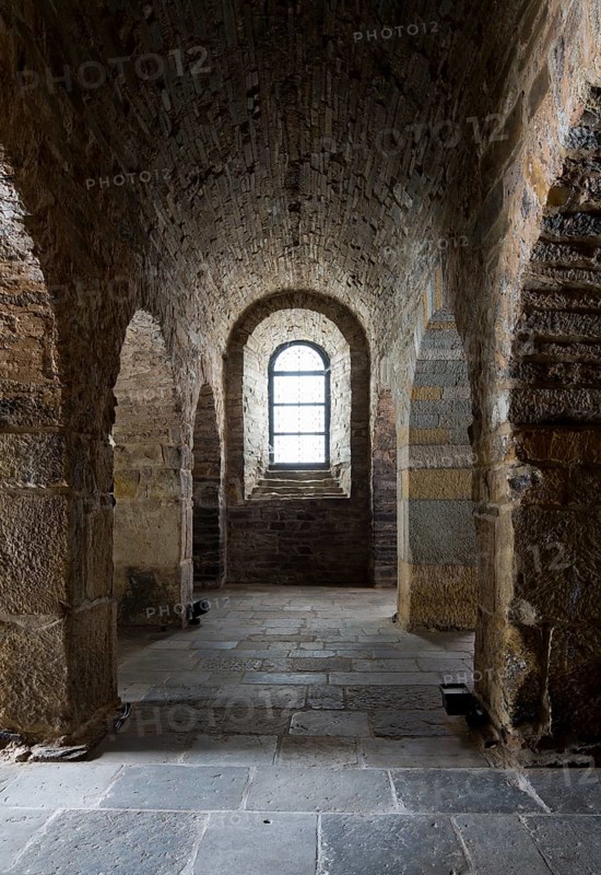 Crypt, view to the west, St., Saint, Saint