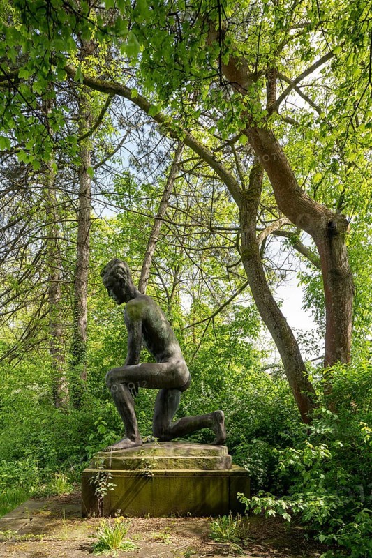 Krefeld, Forstwald, Memorial to the Victims of Labour, 1938/39 by Georg Kolbe