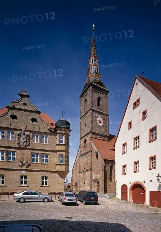 View from the market square to the Liebfrauenmünster, St., Sankt, Saint