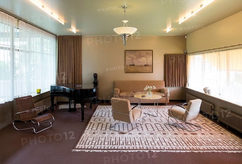 Built 1932-1933 by Brinkman & Van der Vlugt, living room on the first floor