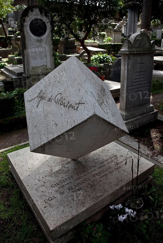 Tomb of the architect Guiseppe Perugini with a cube standing on its top