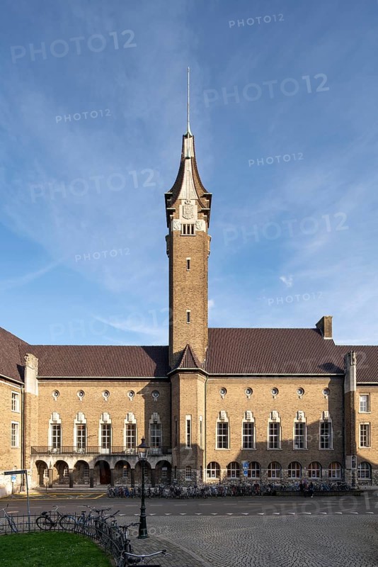 Maastricht, Oud Gouvernement, Old Gouvernement, today University, Faculty of Law, Faculty of Law (Rechtsgeleerdheid), built in 1935 by G. C. Bremer