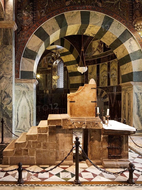Gallery in the octagon, throne of Charlemagne, imperial throne