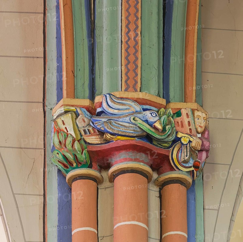 Modern capital on the south side of the nave, created in 1992 by Titus Reinartz to replace the capitals destroyed in 1945, St., Sankt, Saint