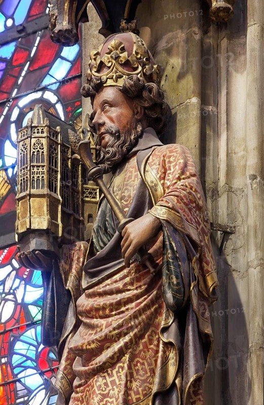 Choir hall, figure of Charlemagne on the eastern end wall with model of the cathedral