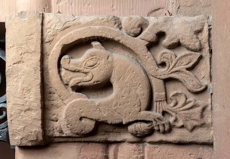Mainz, St Martin's Cathedral, capitals south of the east choir, mythical creature