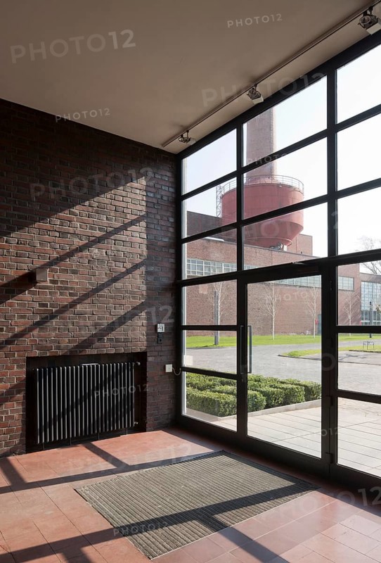 HE building, staircase, built in 1931/1935 by Mies van der Rohe