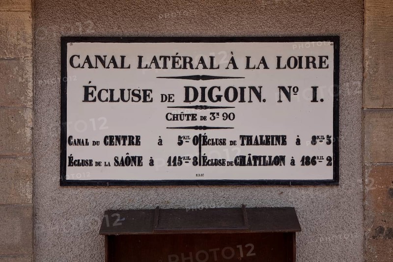 Digoin Burgundy Canal du Centre lock no. 1 built in the 1930s historical information board with distances to other locks
