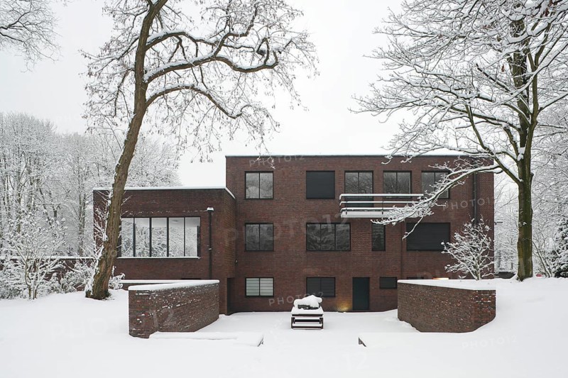 Built between 1928 and 1930 by Ludwig Mies van der Rohe as a residential building, west side