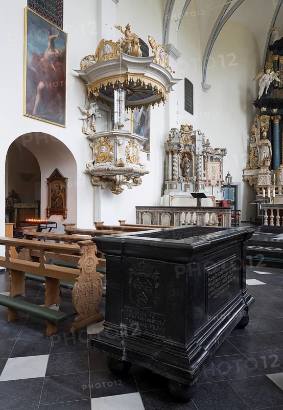 View to the east, sarcophagus of Blessed Aldericus, St., Saint, Saint