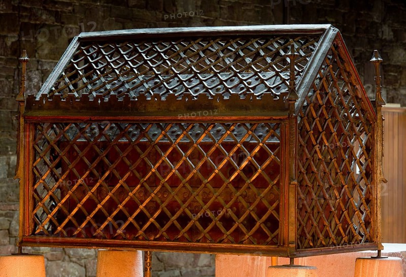 Shrine of St Anne in the side aisle, St, Saint, Saint