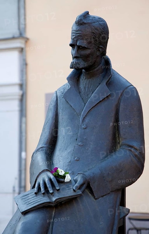 Naumburg, Friedrich Nietzsche Monument on the Holzmarkt