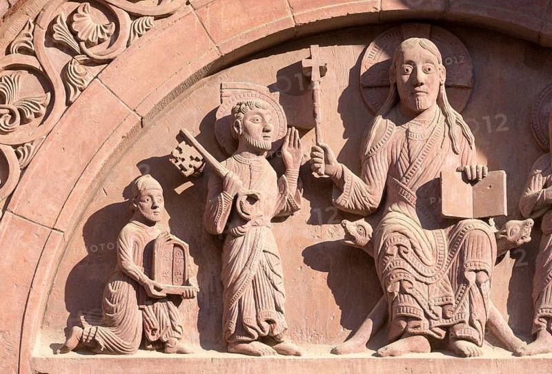 Basel, Cathedral (Basel Minster), north transept, Galluspforte, tympanum, Christ as judge of the world with Peter