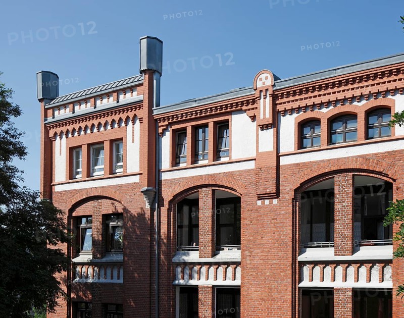 Former Delius cloth factory, now converted into flats