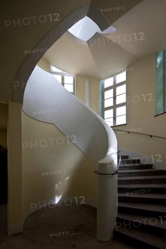 Built in 1928-29 by Wilhelm Jost and Walter Engels, staircase