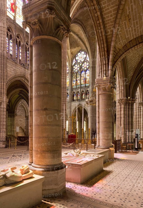 Choir, south ambulatory, St., Sankt, Saint
