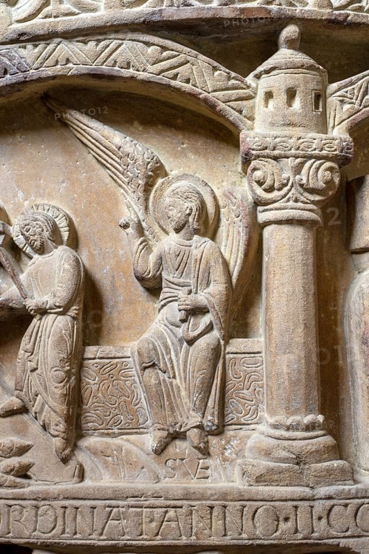 Freckenhorst, Collegiate Church of St Boniface, Romanesque baptismal font, 1st half of the 12th century, angels
