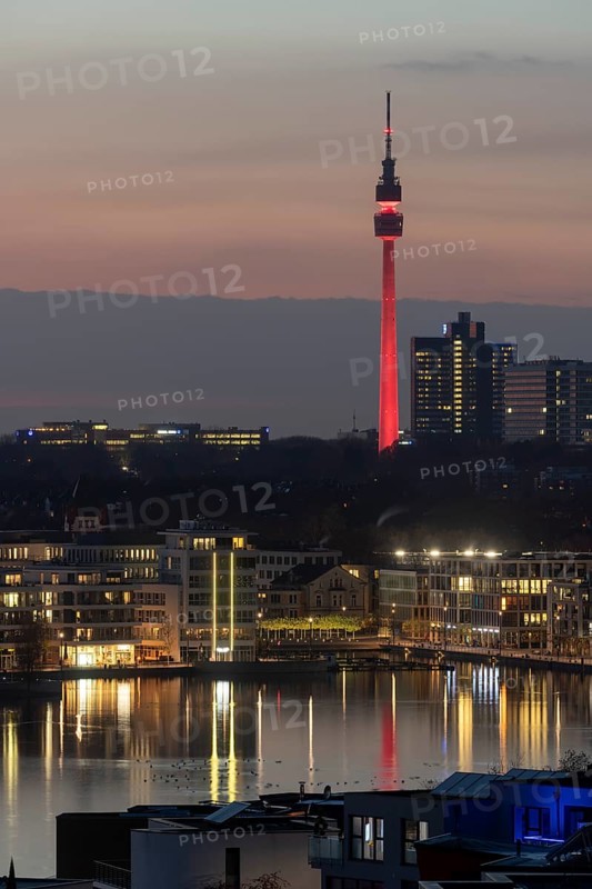 Dortmund, Phoenix-See, artificial lake on the former Phoenix-Ost steelworks site in Dortmund's Hörde district, new housing estate, the Florian television tower in the background