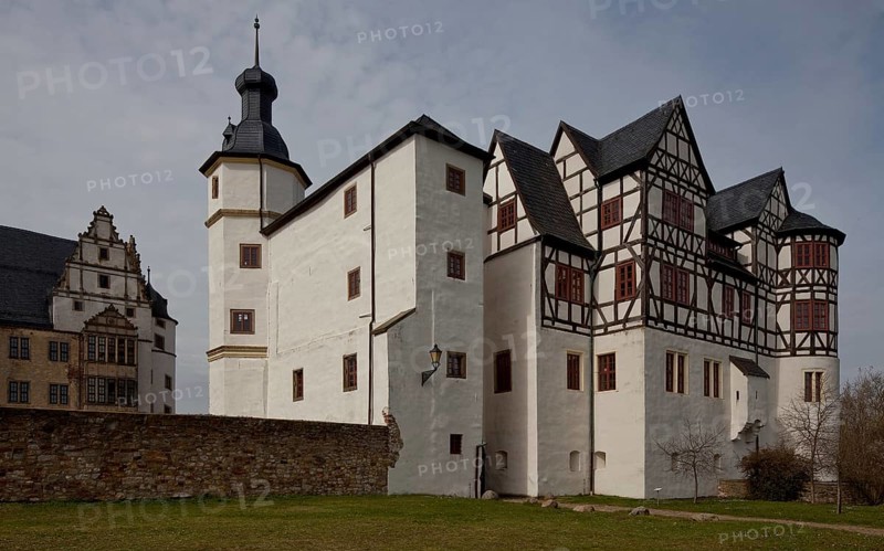 Leitzkau Castle complex from the SE from the last third of the 16th century 86637 left rear north end of Neuhaus Castle centre rest of Althaus Castle right Hobeck Castle with half-timbered upper storeys