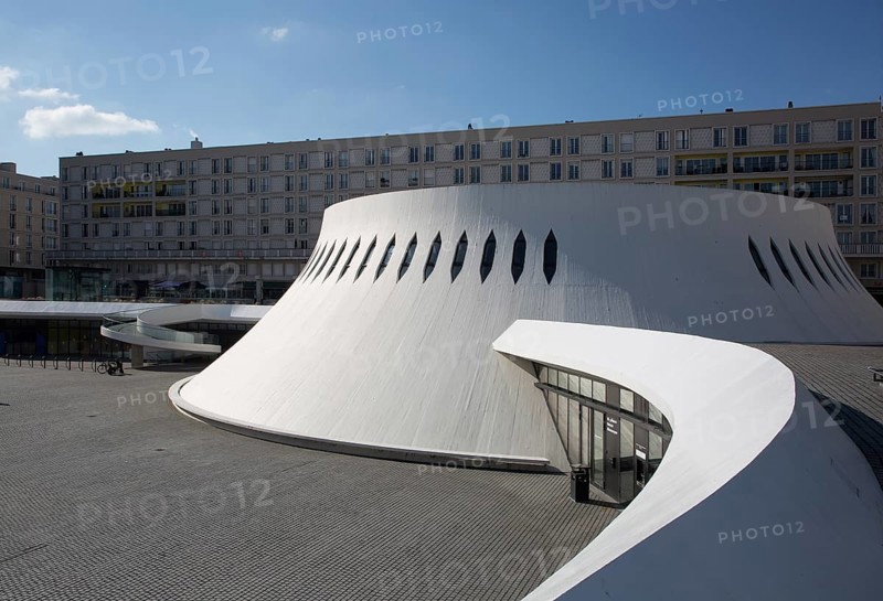 Le Havre, cultural centre LE VOLCAN by Oskar Niemeyer 1977-82, residential buildings 1950s by Auguste Perret