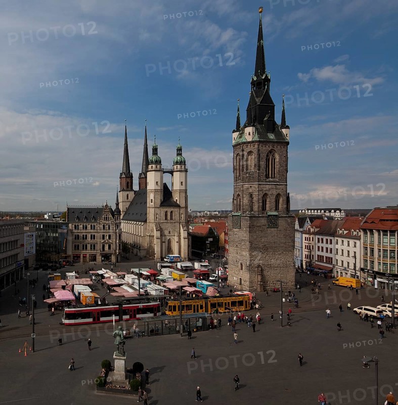 Halle S market place 54928, view from south-east with market church and red tower, below left Händel monument