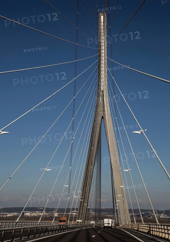 Le Havre, Pont de Normandie cable-stayed bridge over the Seine estuary, built 1988-94, total length 2141 m span 856 m pylon height 203 m