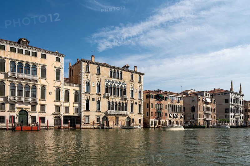 Venice, Palaces on the Grand Canal, From left to right: Palazzo Bernardo di Canal, Palazzo Querini Dubois, Casa Sicher, Palazzo Donà della Madoneta, Palazzo Donà a Sant'Aponal, Palazzo Papadopoli