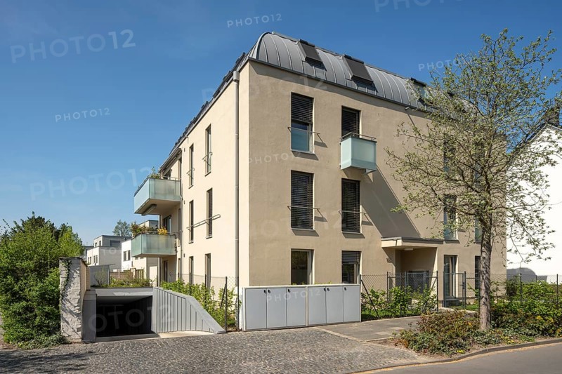 Krefeld, Residential buildings on the Rott, 2019 by Piet Reymann
