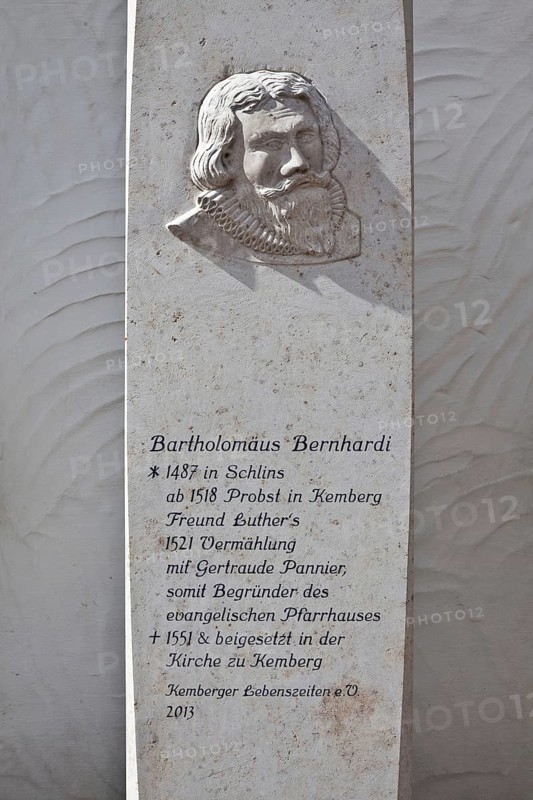 Kemberg Memorial stele in front of the town hall for Bartholomäus Bernhardi reformer and provost 88128 created by Hagen & Ronald Penk 2013 detail