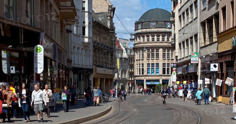 Hall S Große Ulrichstraße 55057, road to the north