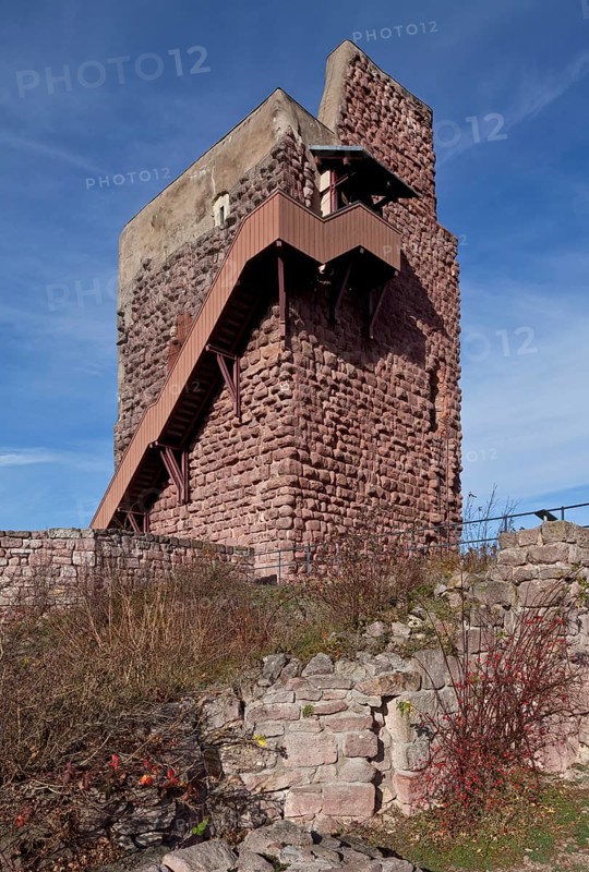 Kyffhäuser upper castle keep BARBAROSSATURM 78478 built in the 12th century residential tower with red ashlars View from the east